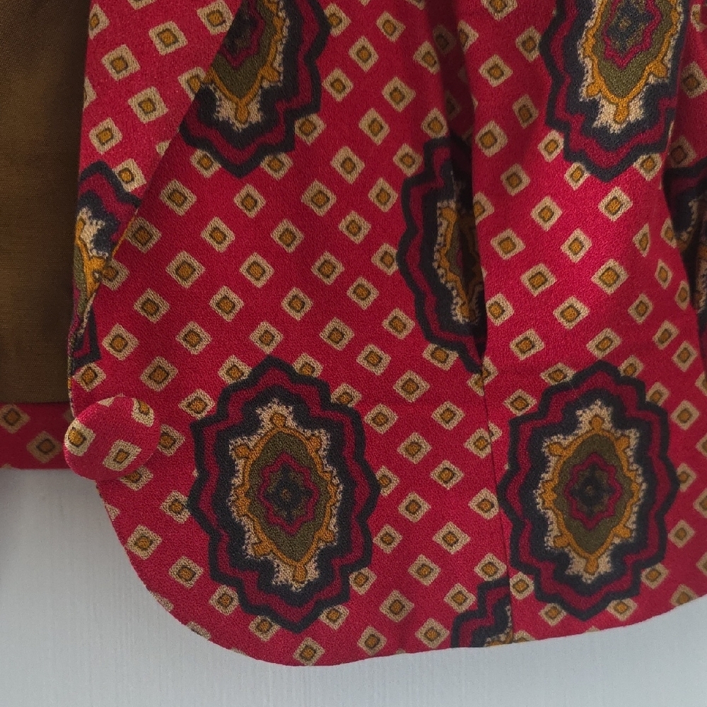 Red Patterned Women's Jacket - image 3